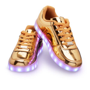LED-Schuhe zum Leuchten bringen: Das perfekte Accessoire für nächtlichen Spaß